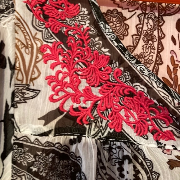 Emerald live and let live blouse with ties - Picture 3 of 4